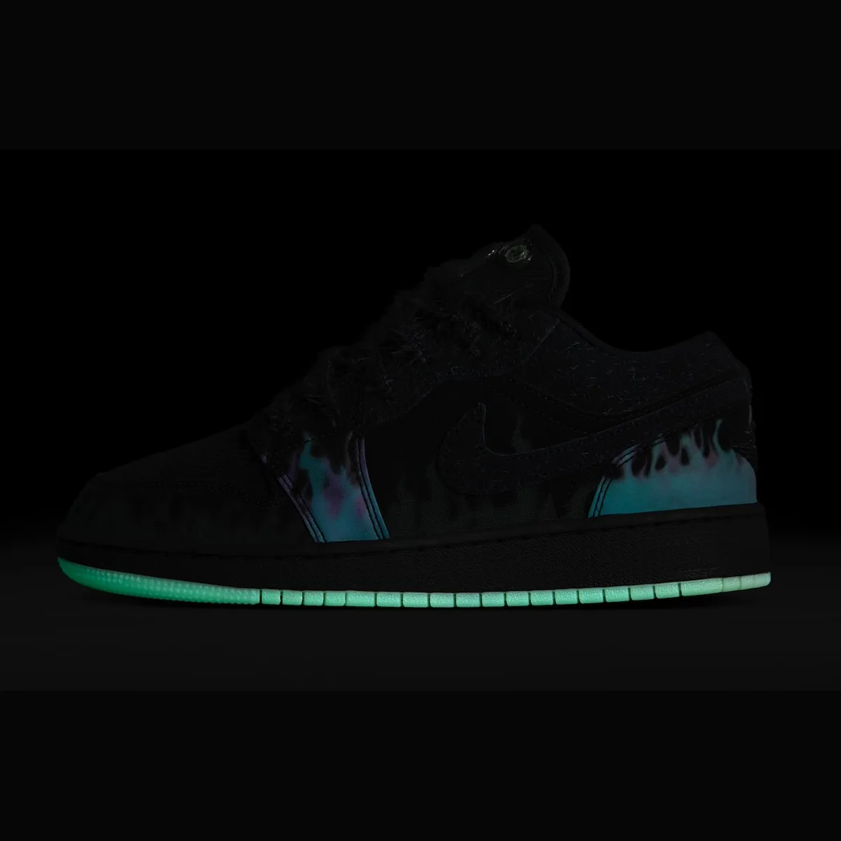 Air Jordan 1 Low Fortune Fly (Halloween 2024), shot