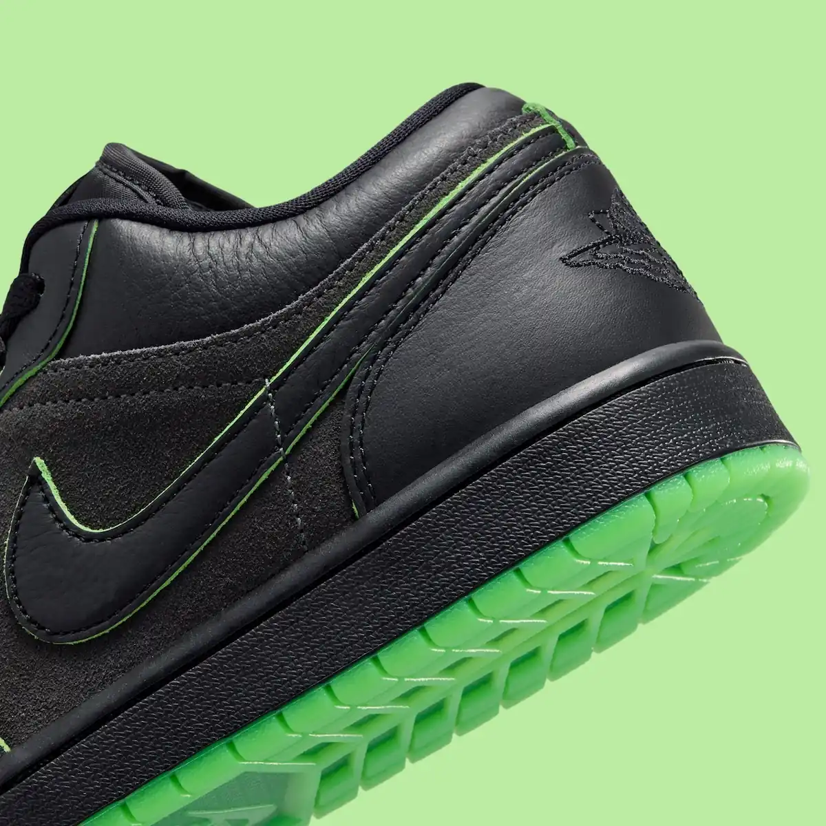 Air Jordan 1 Low Halloween (2026), shot