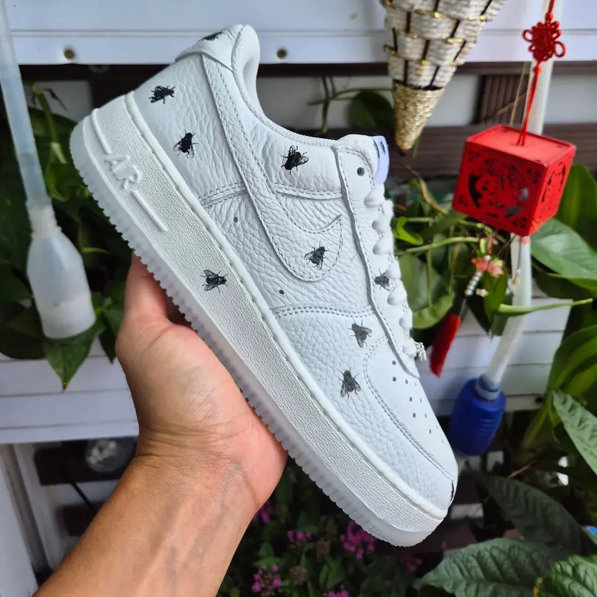 Nike Air Force 1 Low Houseflies, shot