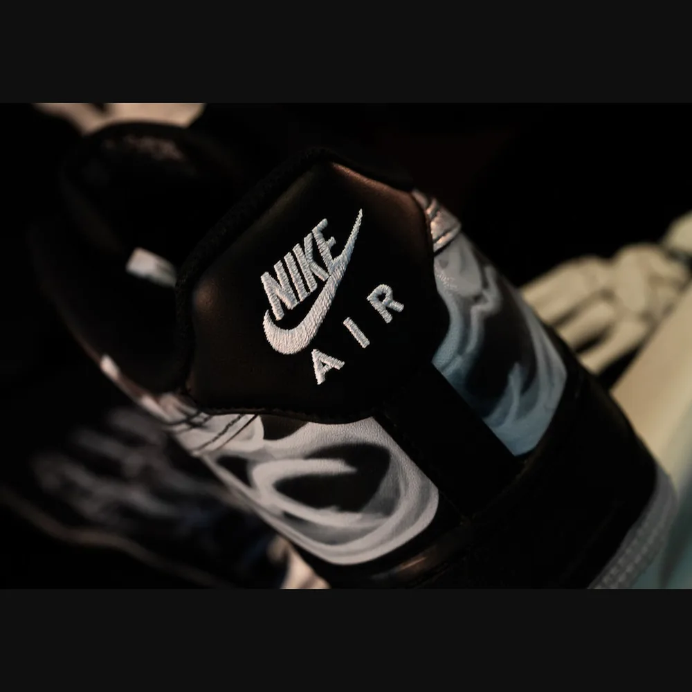 Nike Air Force 1 Low Skeleton Black, shot
