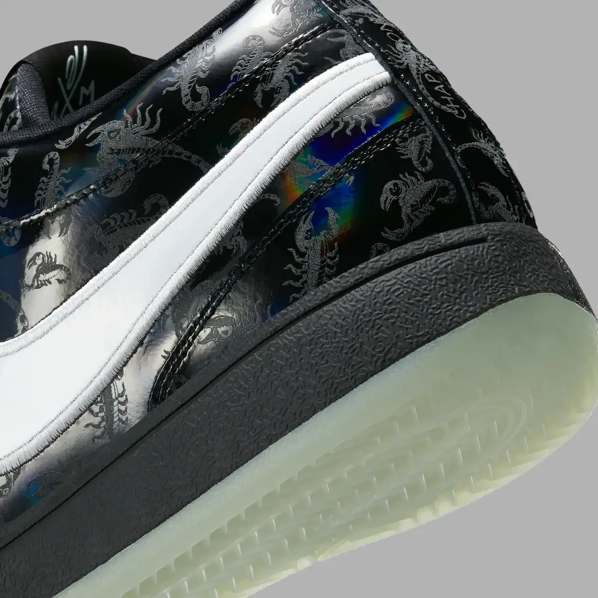 Nike Book 1 Scorpion, shot
