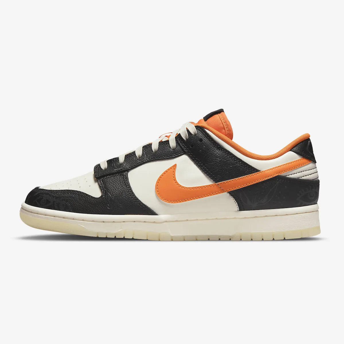 Nike Dunk Low Halloween (2021), shot