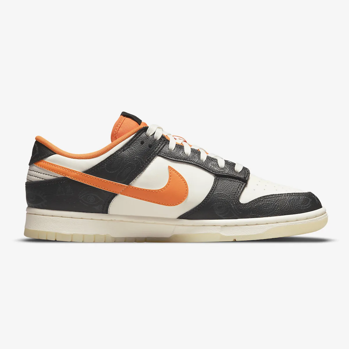 Nike Dunk Low Halloween (2021), shot