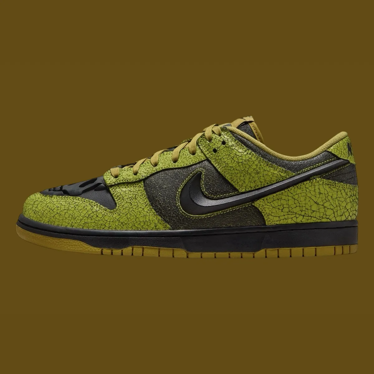 Nike Dunk Low Halloween (2024), shot
