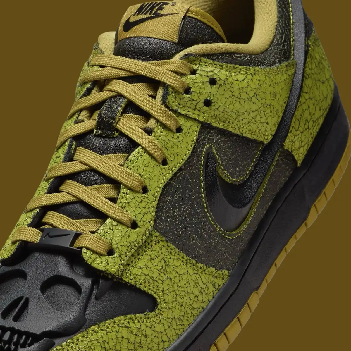 Nike Dunk Low Halloween (2024), shot