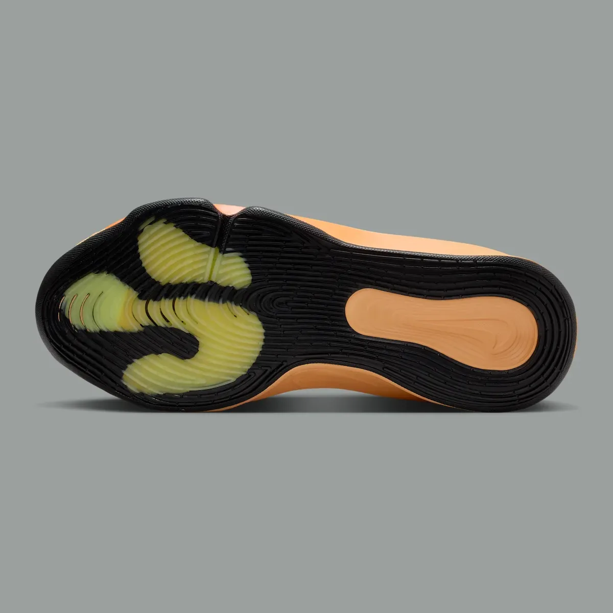 Nike GT Hustle 3 Pumpkin, shot